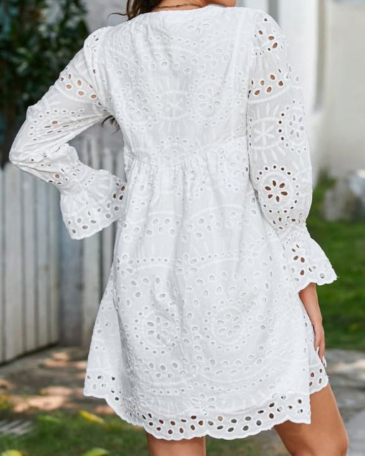 Liliane | Robe Courte en Dentelle à Charme Intemporel