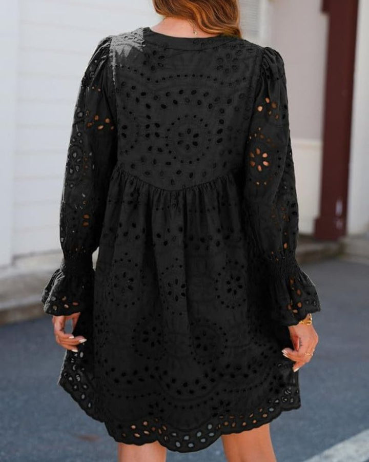 Liliane | Robe Courte en Dentelle à Charme Intemporel