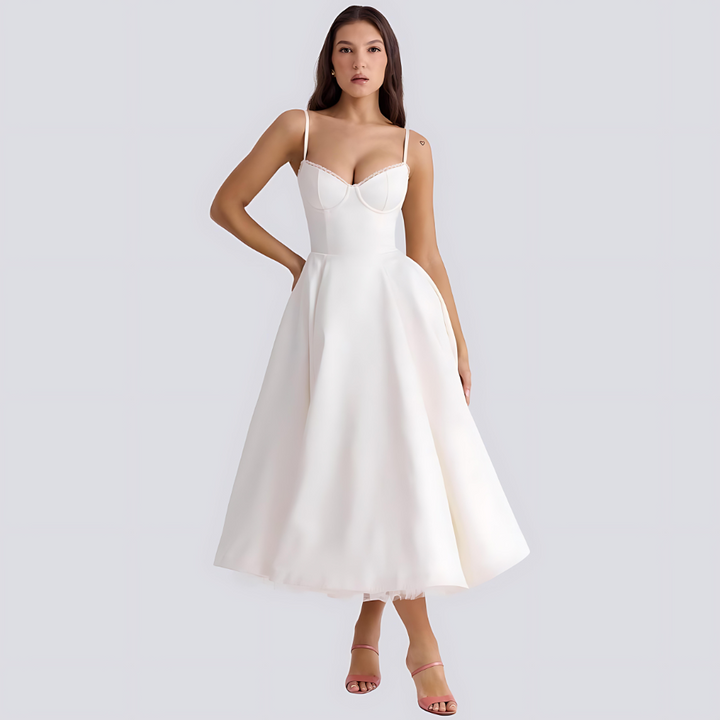 Karolina | Robe Longue Romantique aux Détails Élégants