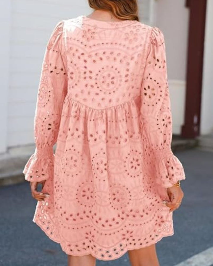 Liliane | Robe Courte en Dentelle à Charme Intemporel