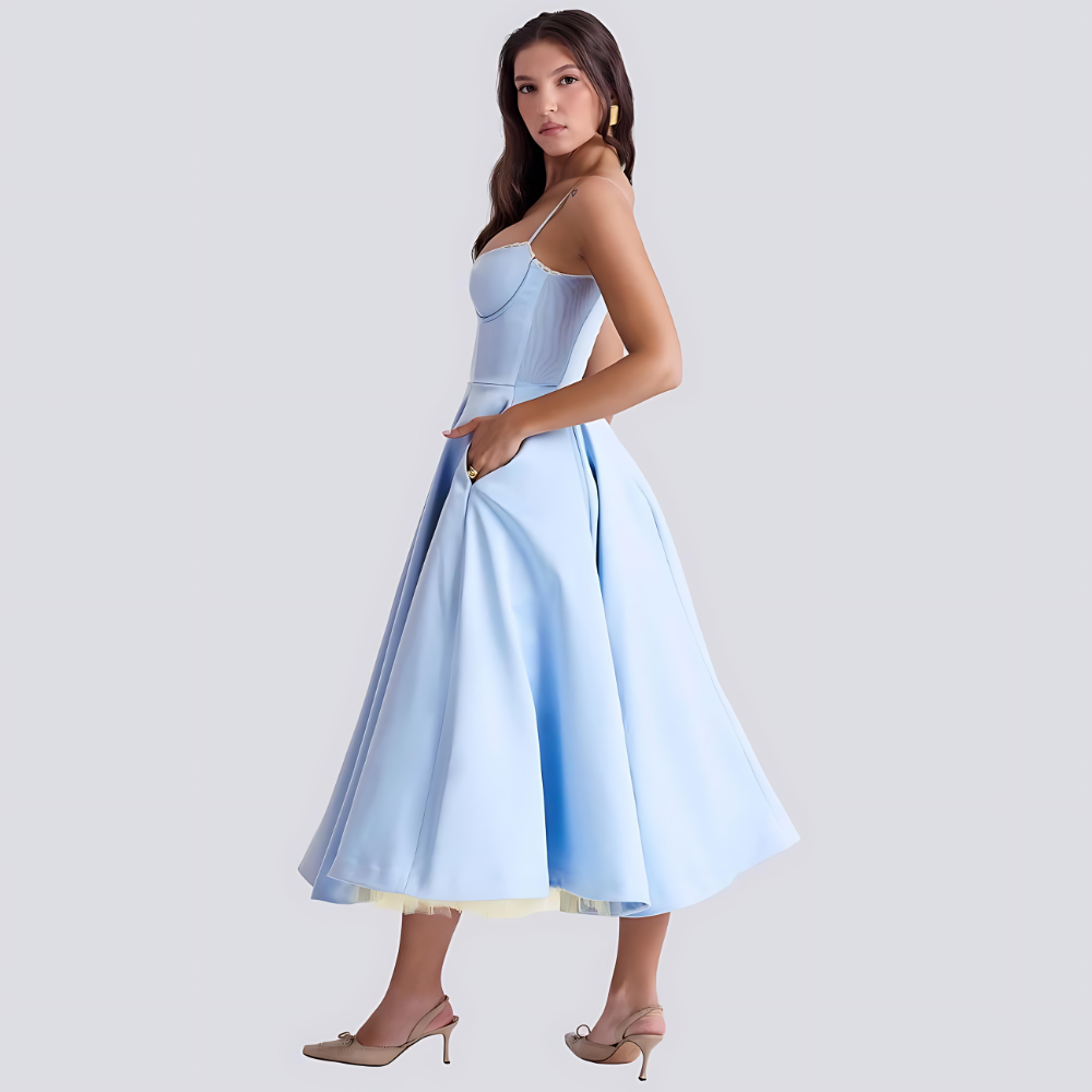 Karolina | Robe Longue Romantique aux Détails Élégants