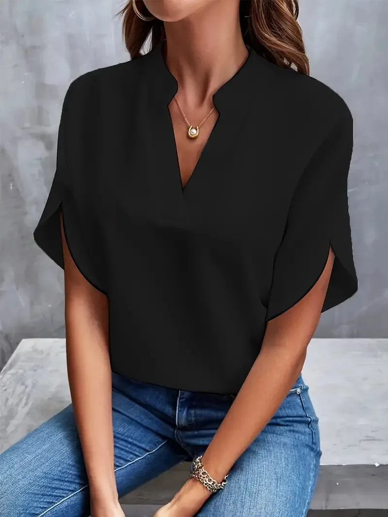 Élodie™ | Blouse fluide à décolleté en V