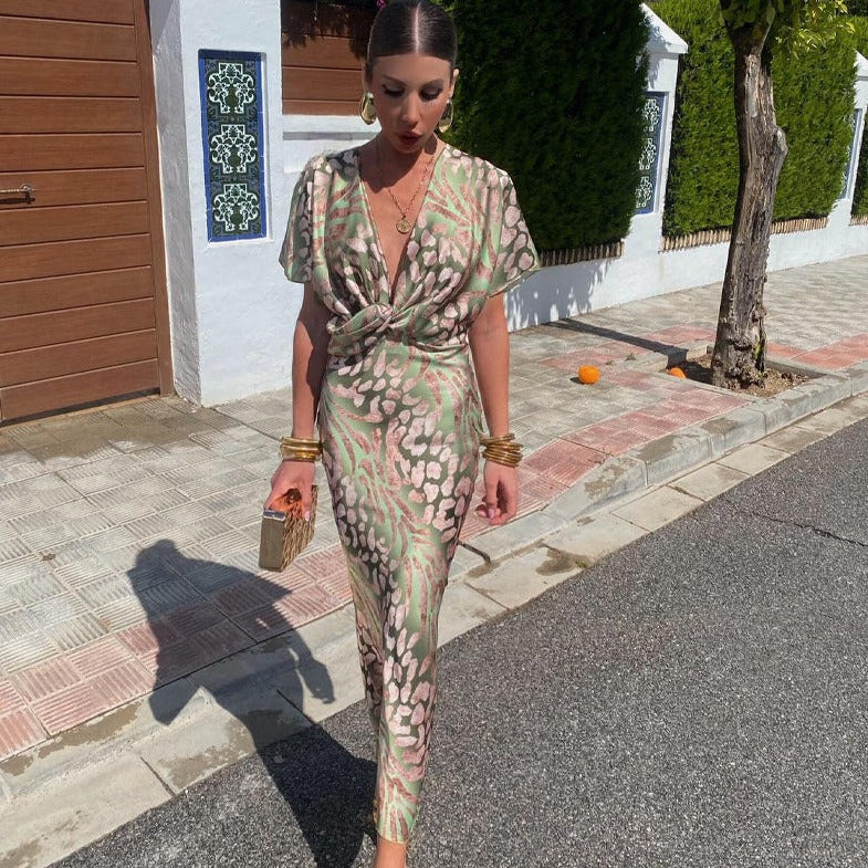 Kelsey - Robe longue à décolleté en V et détail torsadé