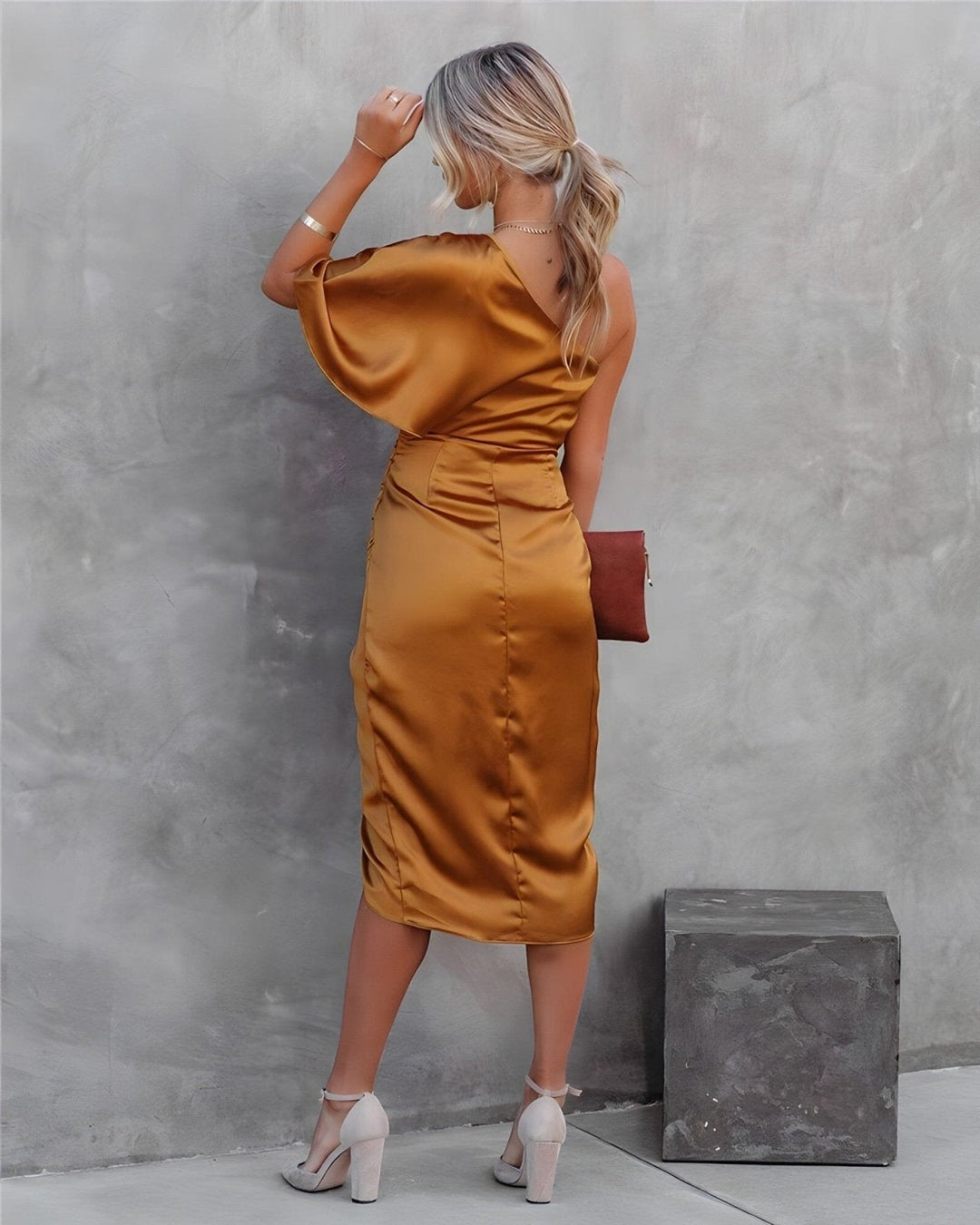 Dhalia | Robe Élégante Asymétrique