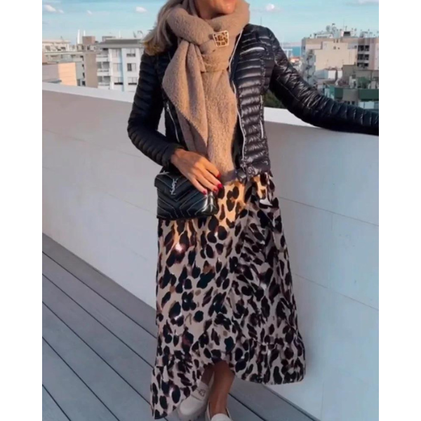 Lisandra | Robe élégante avec décolleté en V