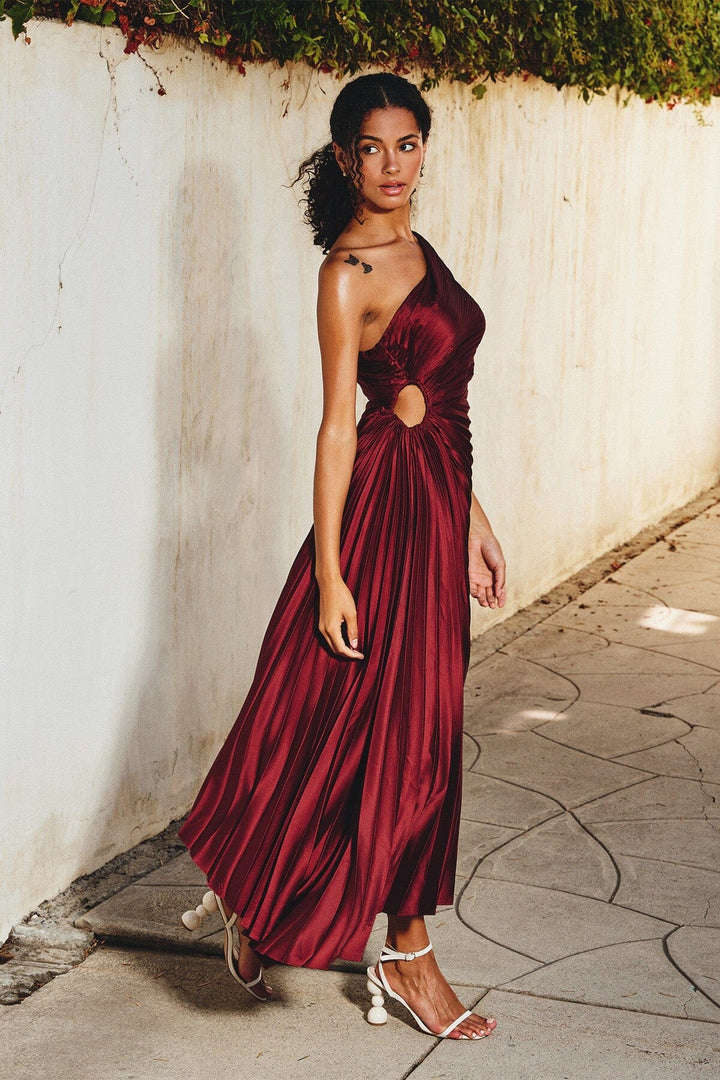 Billy Joan | Robe midi plissée à une épaule