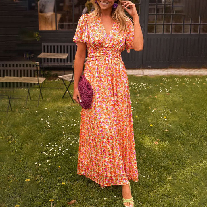 Romy | Robe d'été avec décolleté en V