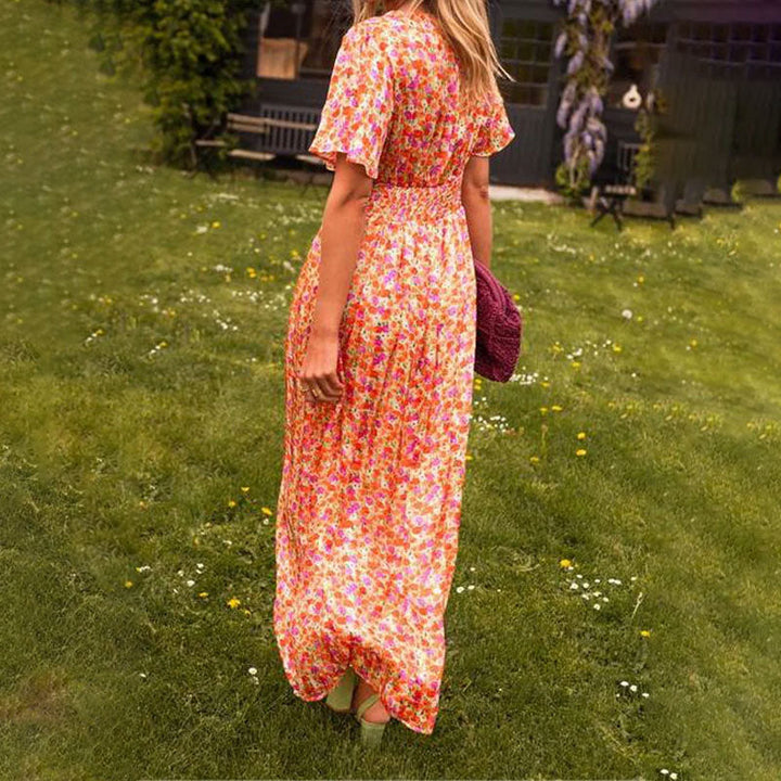 Romy | Robe d'été avec décolleté en V