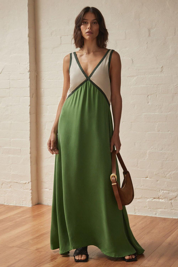 Agate | Robe Midi avec Décolleté en V effet Suédine