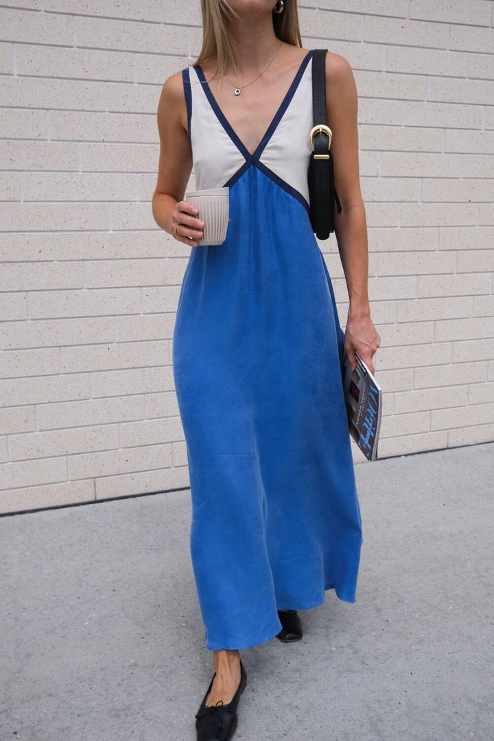 Agate | Robe Midi avec Décolleté en V effet Suédine